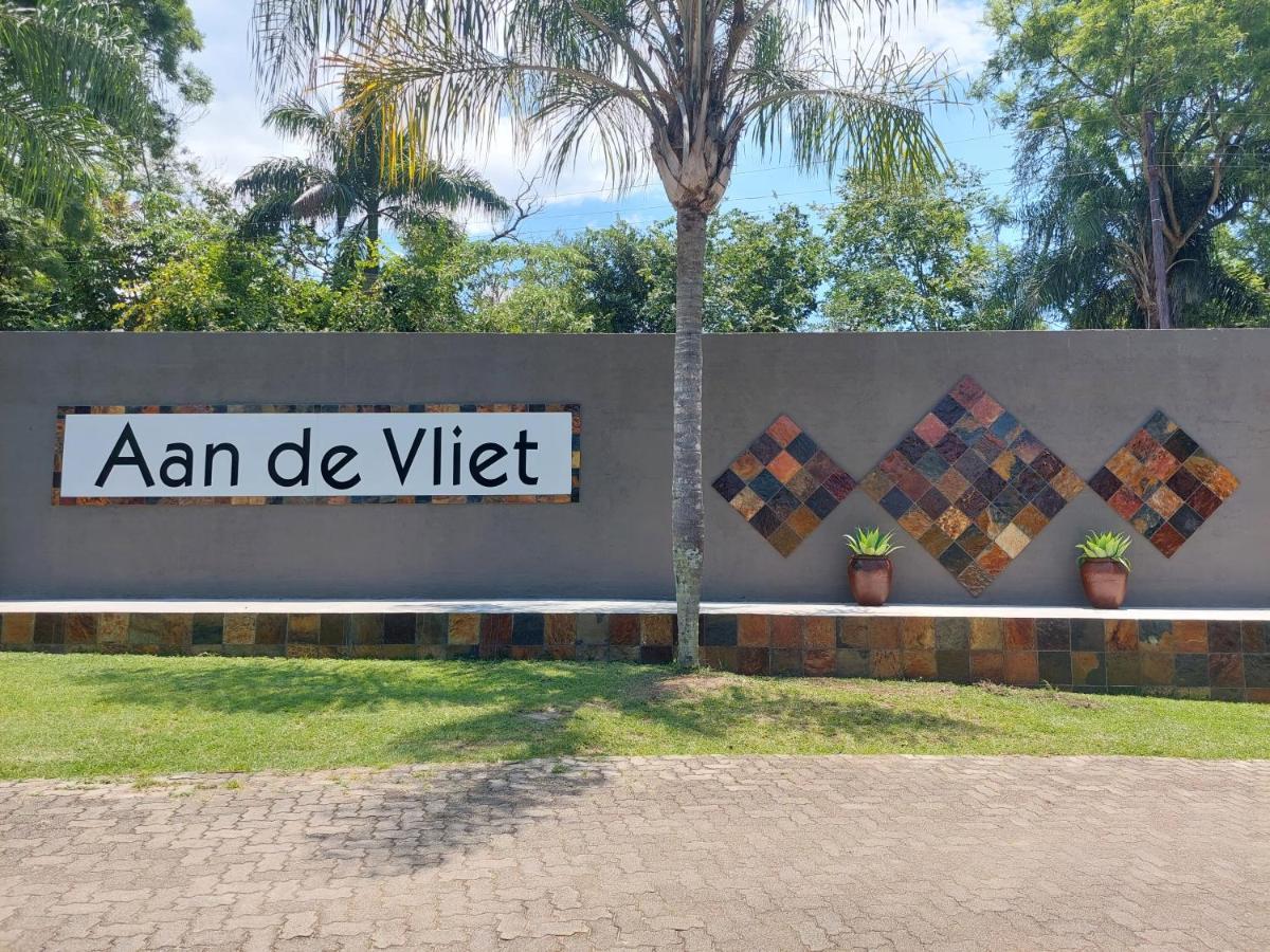 Aan De Vliet Holiday Resort Хейзивью Экстерьер фото